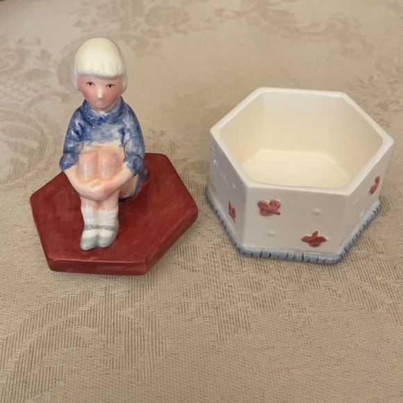 Christopher Robin Classic Pooh Disney designed by Charpente porcelain trinket - Picture 5 of 10